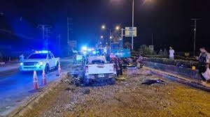 Gặp tai nạn trên con đường đang sửa chữa, gia đình 3 người đi ô tô tử vong thương tâm –