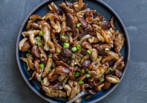 Việt Nam có một “thần dược” chống UT, kéo dài tuổi thọ, cứ ra chợ là thấy