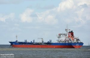 Xin ‘giấy thông hành’ cho tàu Việt Nam qua eo biển Hormuz