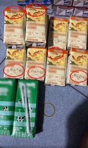 Phẫn nộ: Nghi vấn “cô giáo mầm non đem sữa của các bé rao bán trên mạng”, tên các em còn nguyên trên vỏ hộp!